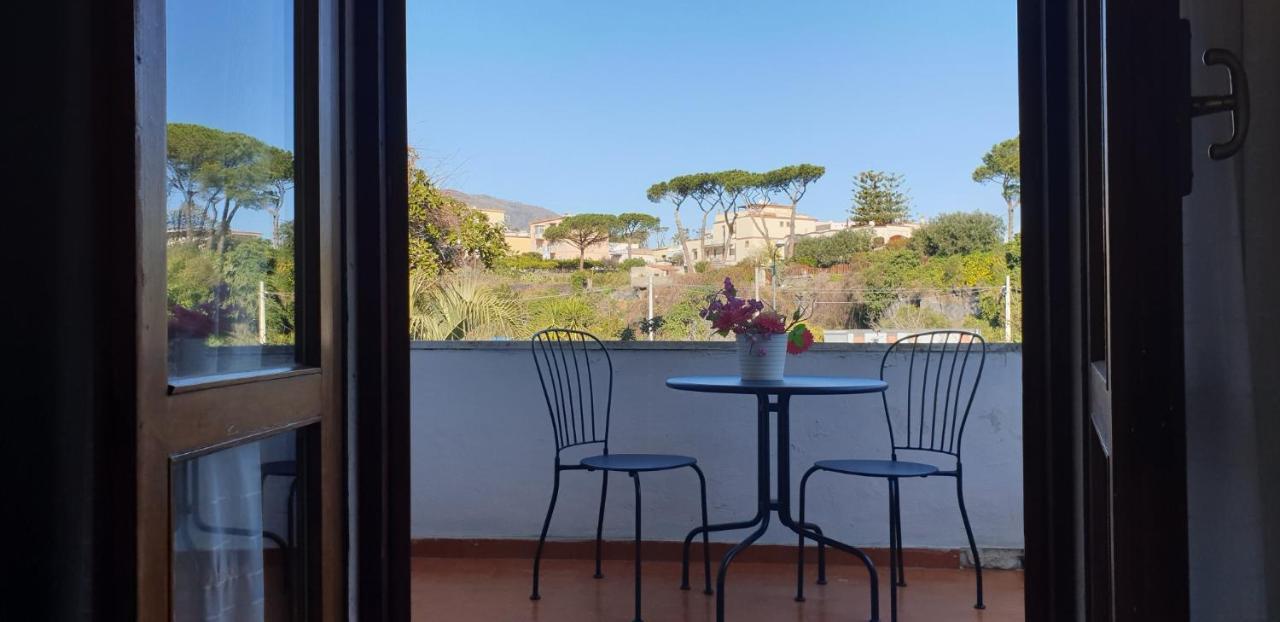 B&B Il Giardino Di Villa Anna Trecase Exterior foto